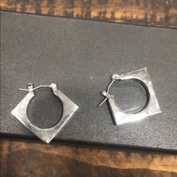 Ratings never warn - Picture 2 of 2